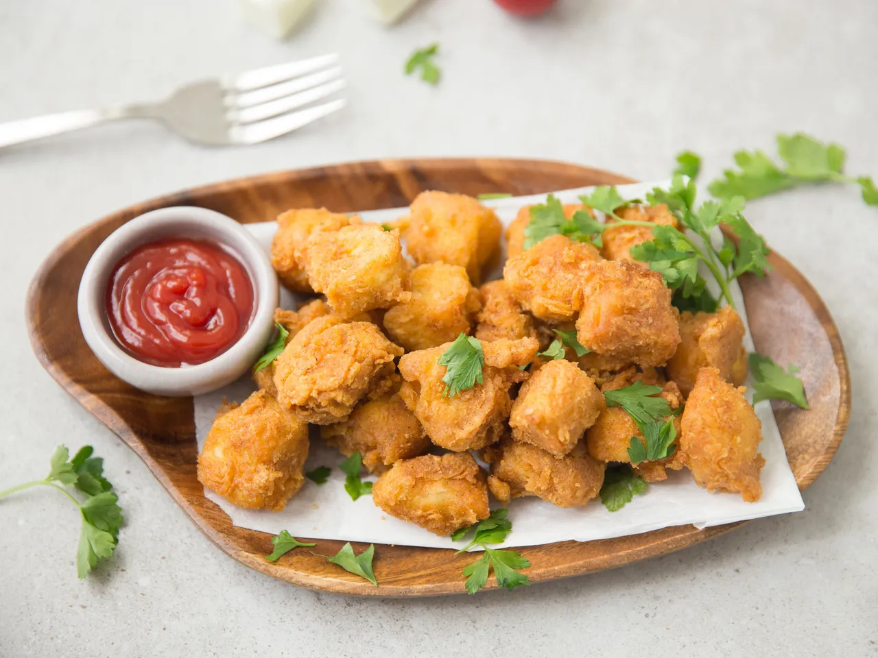 This monsoon calls for some scrumptious 'Pakora' recipes! Give it a whirl!