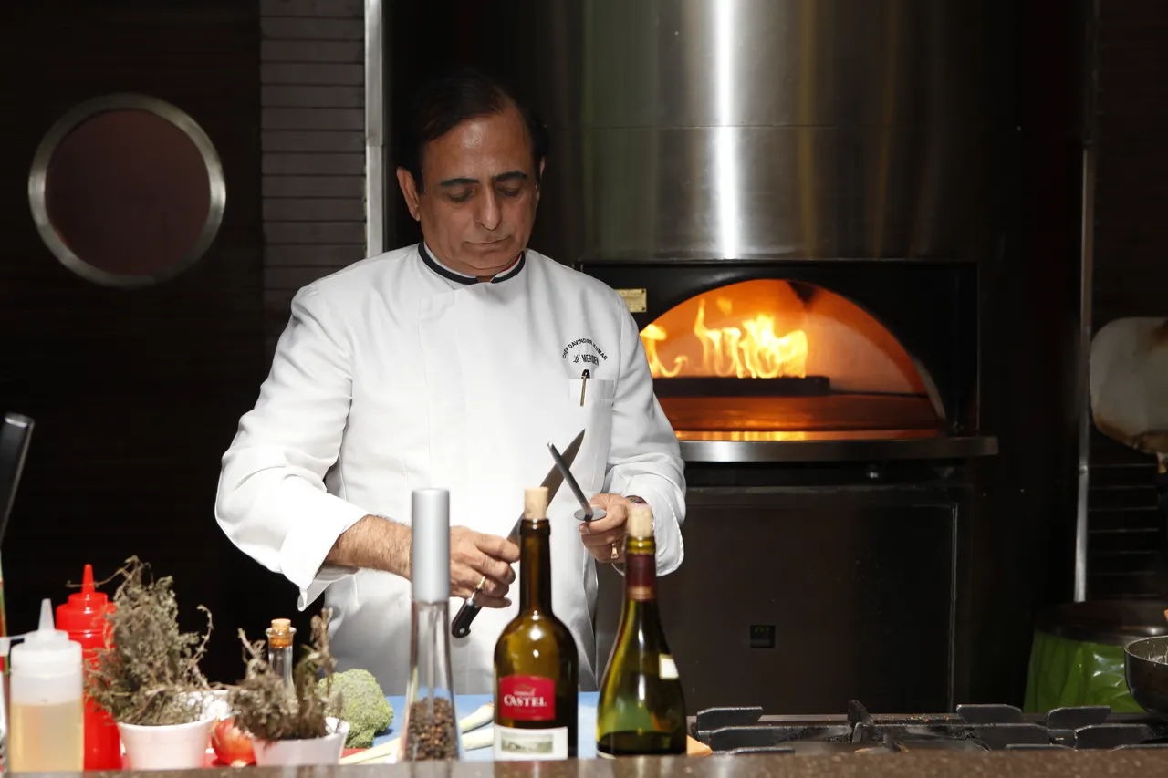 E-meet Chef, Author, and President of Indian Culinary Forum, Davinder Kumar!