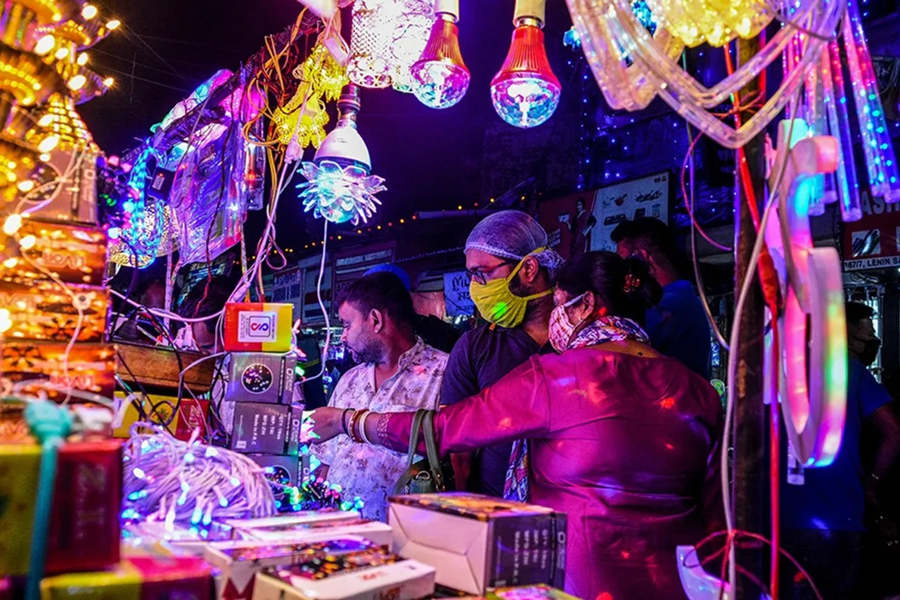 Diwali 2021: These local markets will make your Diwali shopping in Kolkata fun!