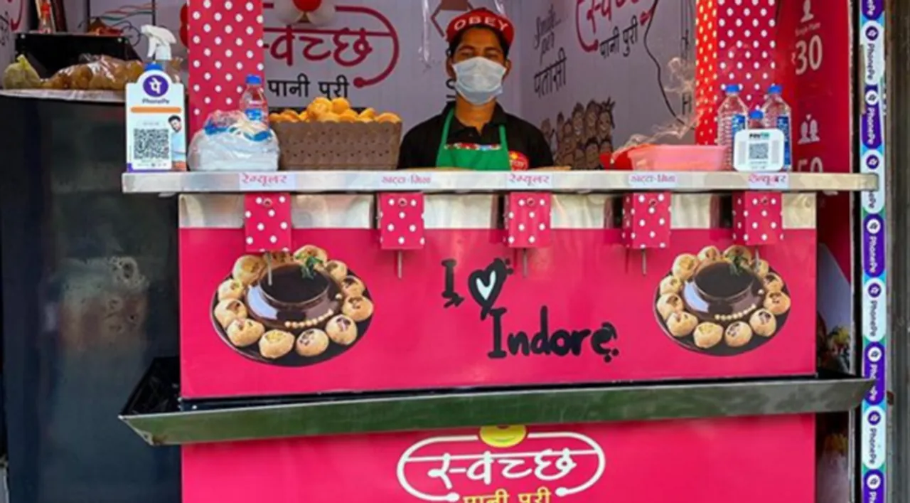 Indore's automated 'Pani Puri' vending machine is winning taste buds!