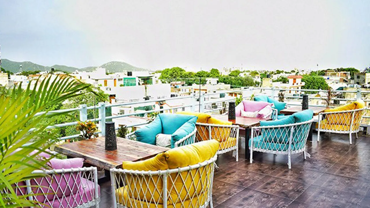 Try out The Penthouse Cafe , an amazing rooftop cafe for a perfect candlelight dinner.