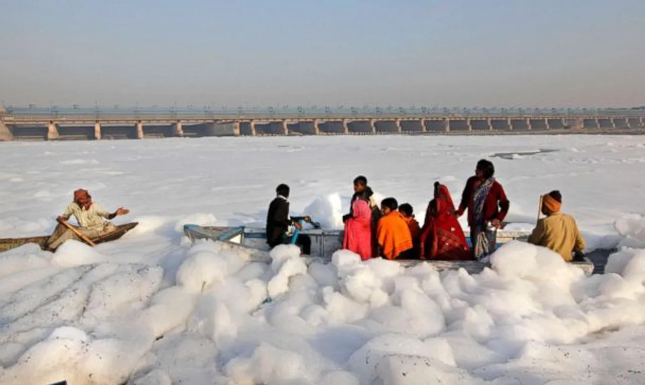 Yamuna River is spilling snow-like toxic froth once again!