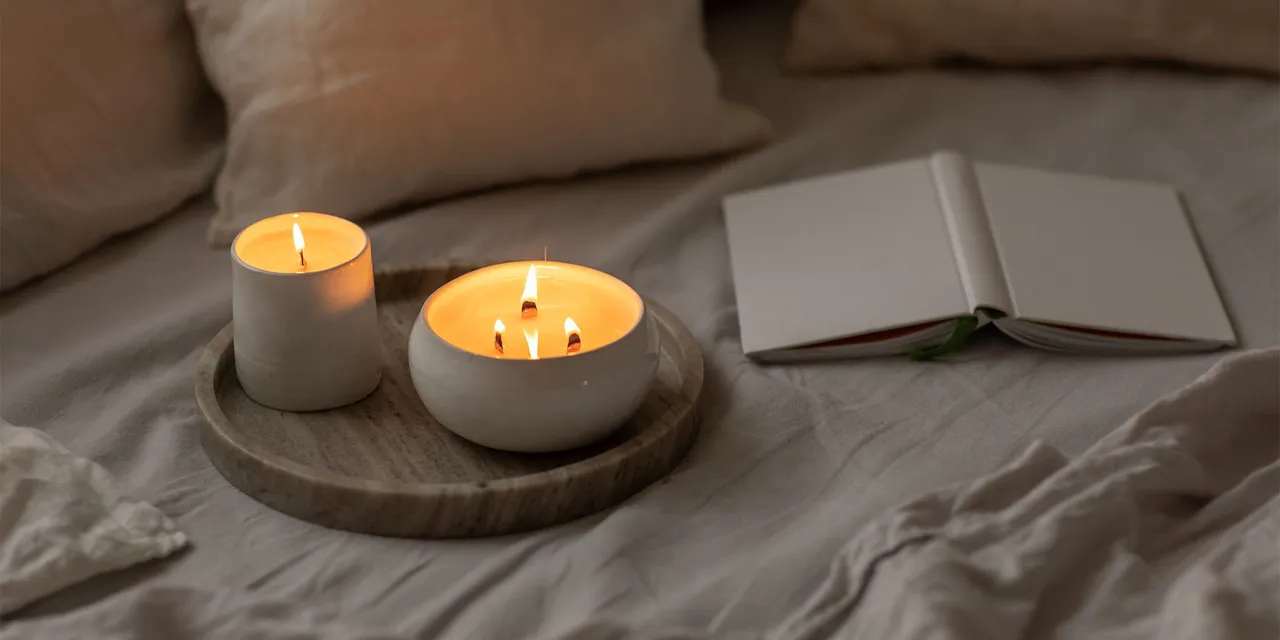 Buy scented candles online and unwind in a fragrant way!