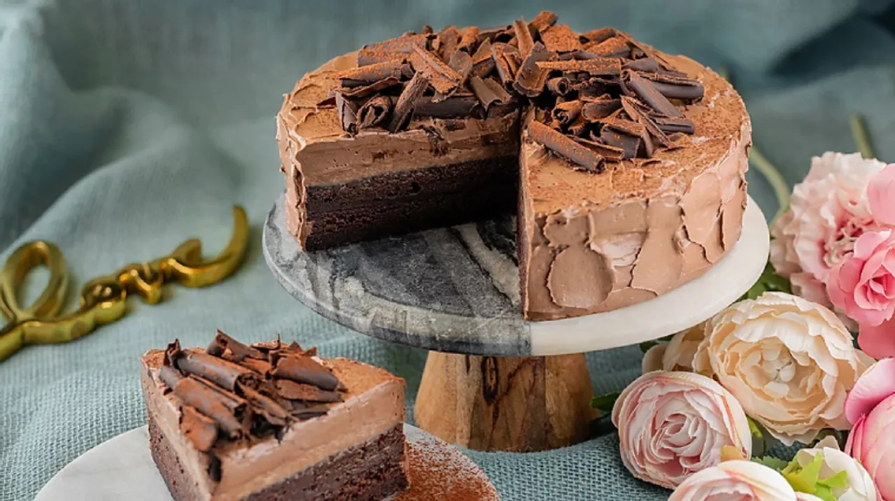 Craving some sweets? Here are a few shops to order cake in Mumbai