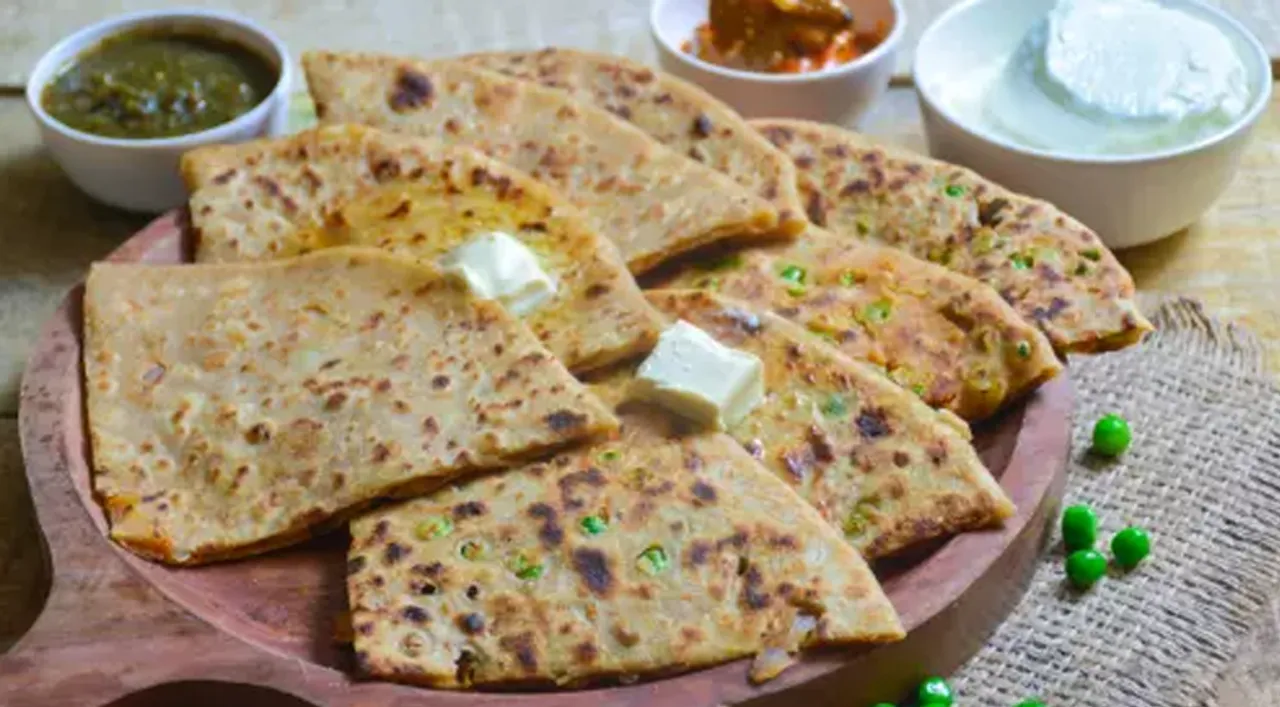 Give your kitchen a break and order Parathas In Mumbai to put some yummy in your tummy!