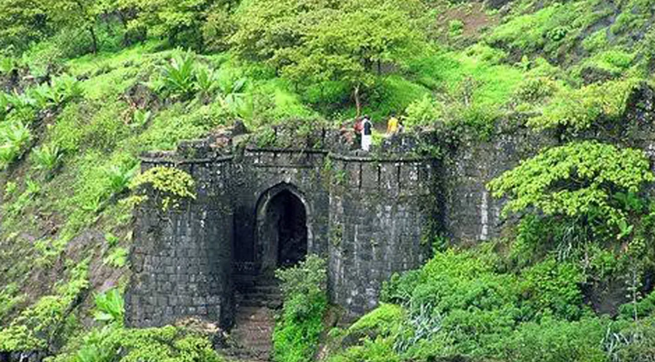 7 Must-Visit Forts near Pune