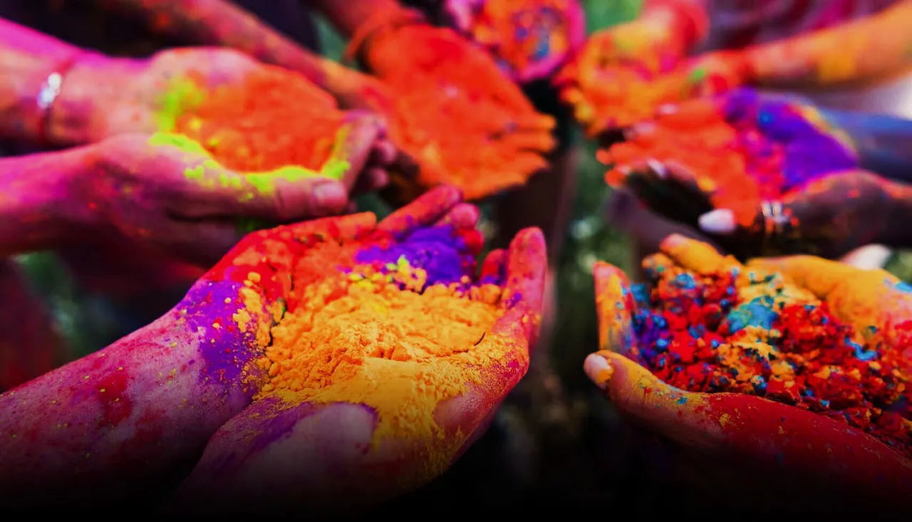 Throw some colours around with these holi essentials!!