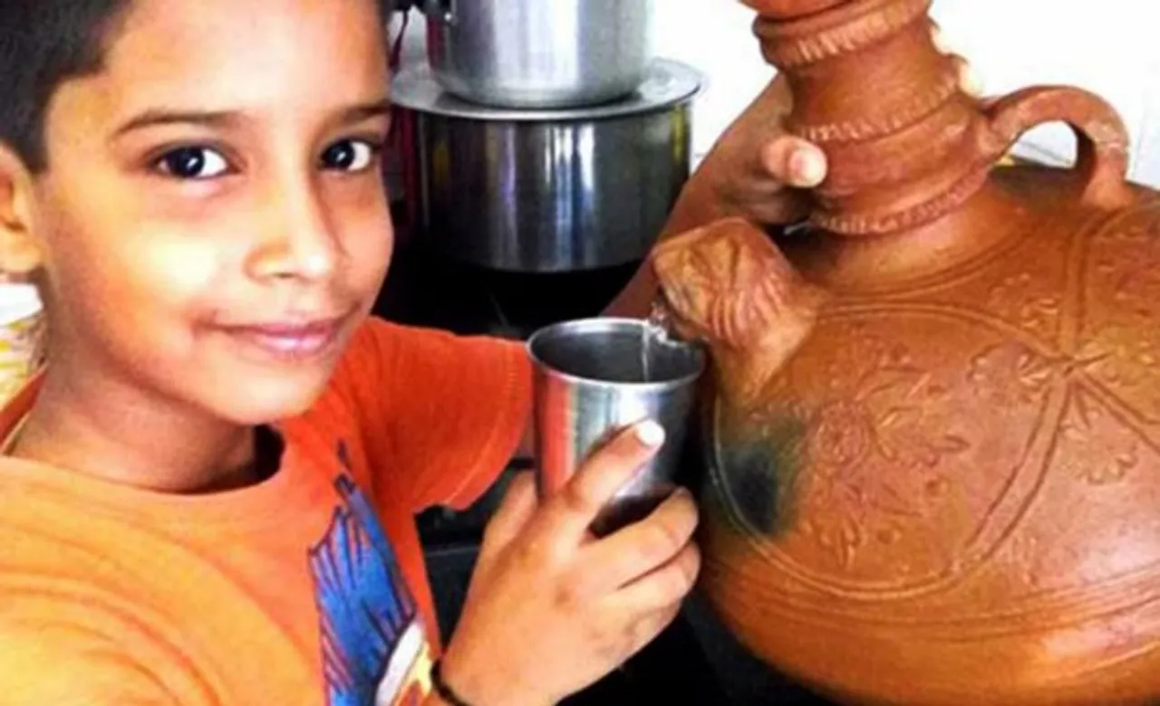 Let us know the wonderful benefits of drinking water from an earthen pot.