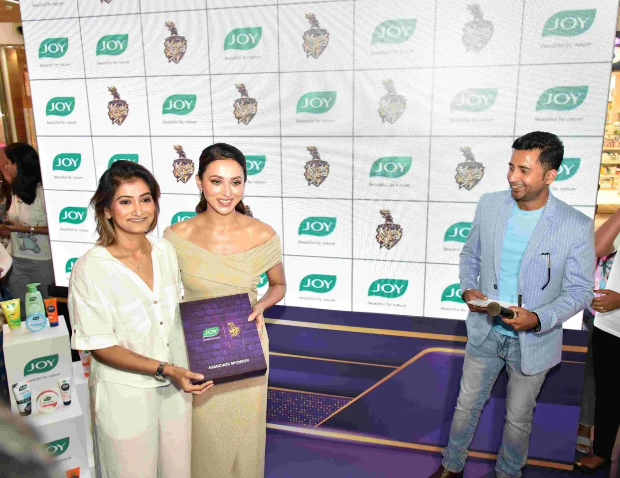 JOY Personal Care unveils JOY KKR 4D Fan Tessie with Mimi Chakraborty