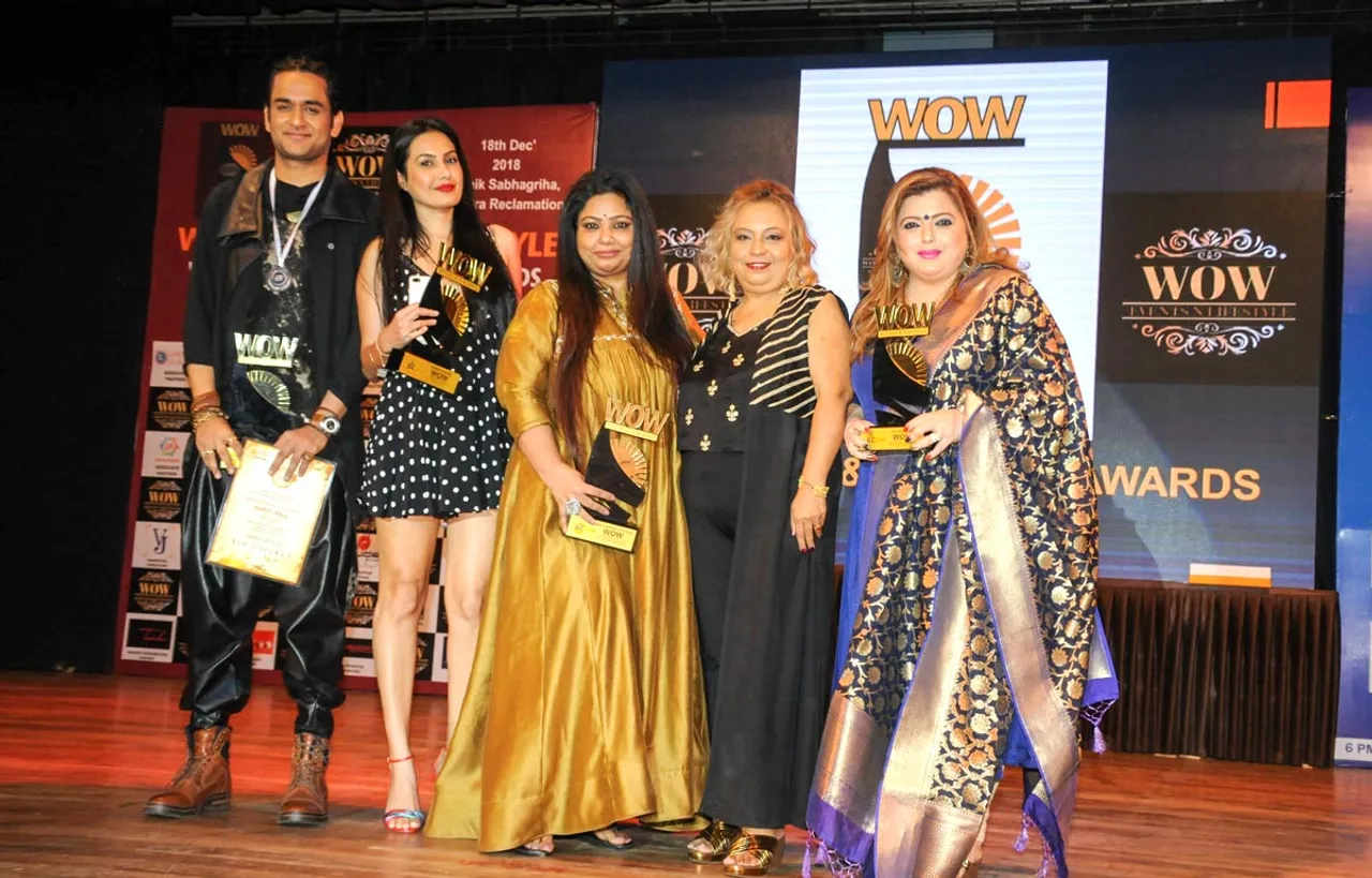 मुंबई में आयोजित हुए वाओ बिज़नेस और फैशन अवार्ड्स 2018 शामिल हुए कईं सितारे