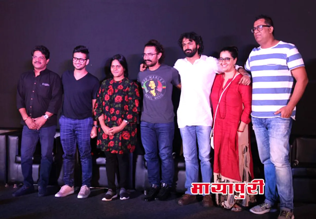 मुंबई के 'पीवीआर आइकॉन' में 'आमिर खान' ने लॉन्च किया ‘सीक्रेट सुपरस्टार’ का पहला गाना का ‘मैं कौन हूँ’