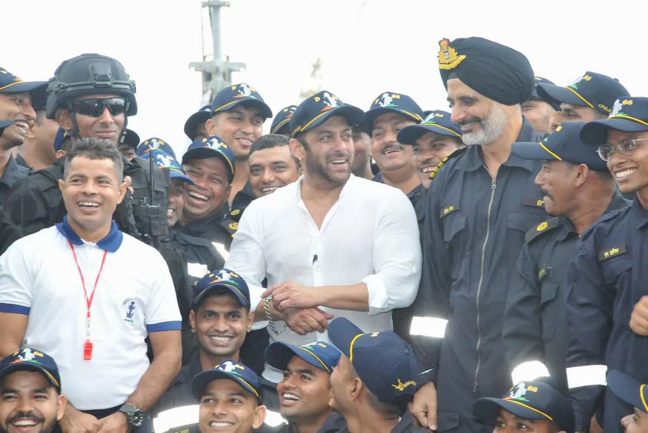 Salman Khan spent quality time with Indian Navy personnel of Visakhapatnam