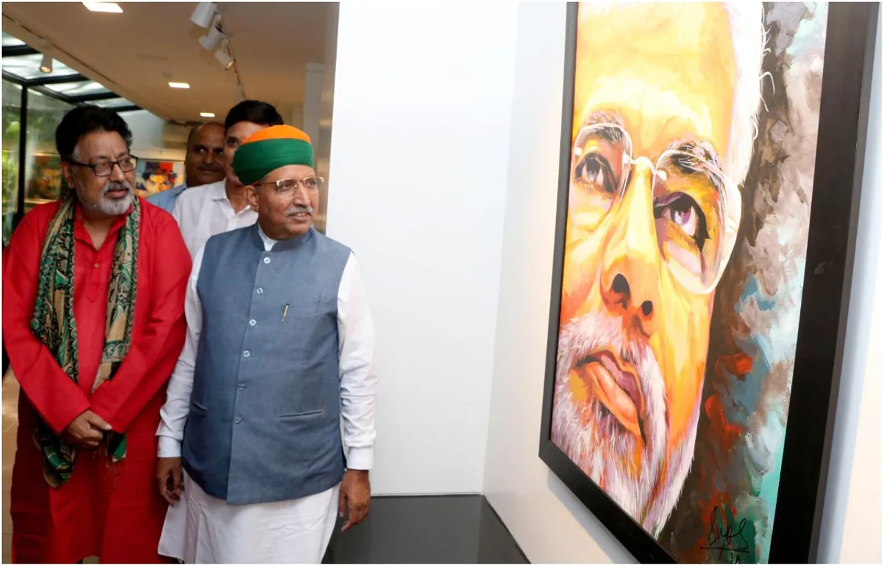 केंद्रीय मंत्री अर्जुन राम मेघवाल ने मुंबई में गोपाल व्यास कला प्रदर्शनी का उद्घाटन किया