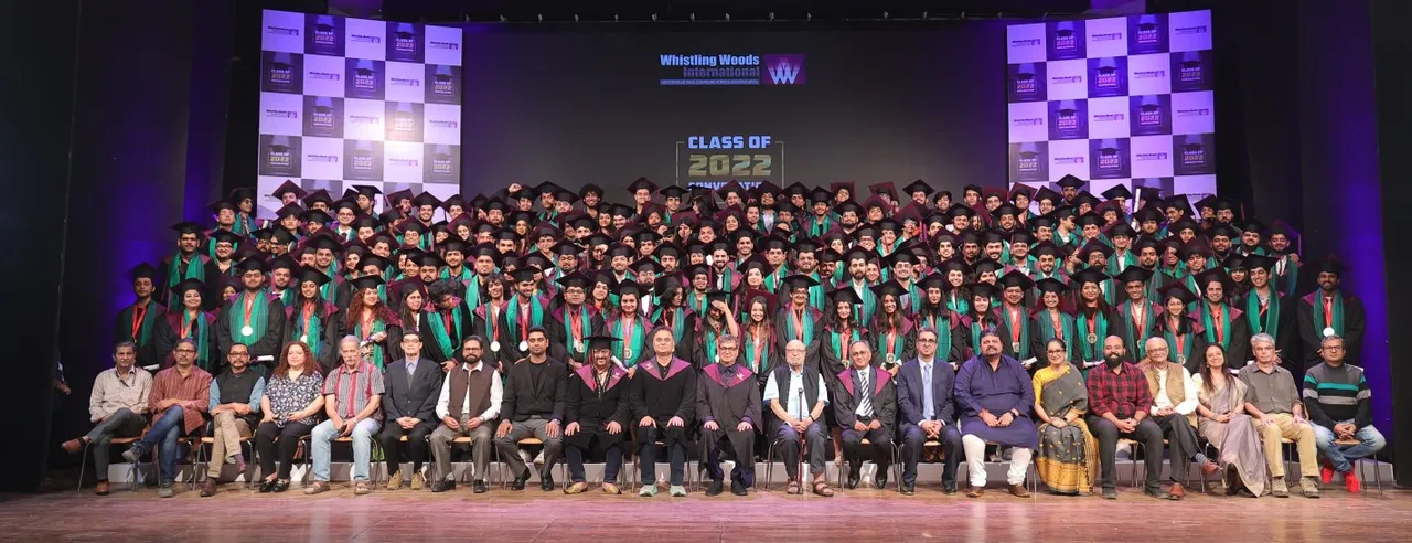 15वें CONVOCATION समारोह में WHISTLING WOODS INTERNATIONAL के 400+ GRADUATES को 'शॉर्ट कट कभी न लें' की सलाह