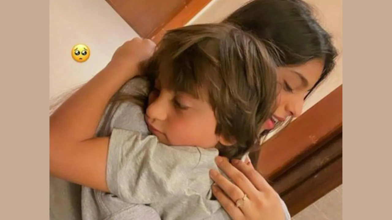 An unseen picture of Suhana Khan loving her younger brother AbRam