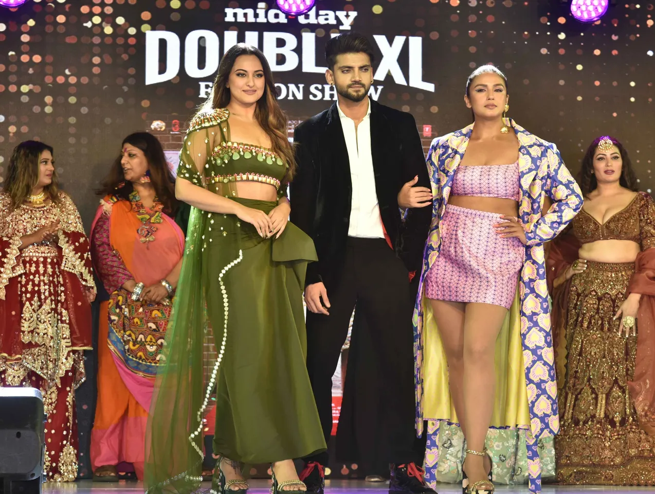 Sonakshi Sinha's ramp-walk with 'good friend' Zaheer Iqbal turns out to be a sensational climax of mid-day glitz and glam Icon 2022 event