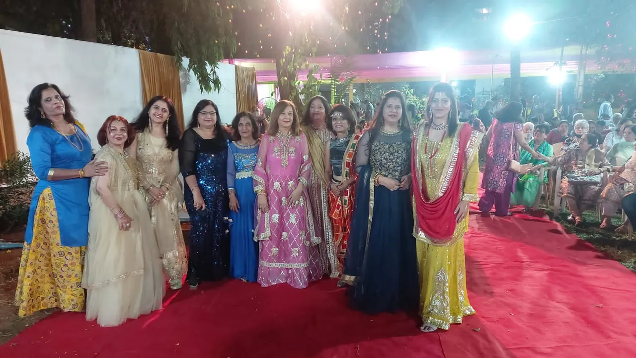 मीना वलेजा बनी चेतीचंद क्लब के फैशन शो की शो स्टॉपर! झूले लाल साई के जन्म समारोह पर मुम्बई के सिंधी समुदाय ने किया भव्य आयोजन!