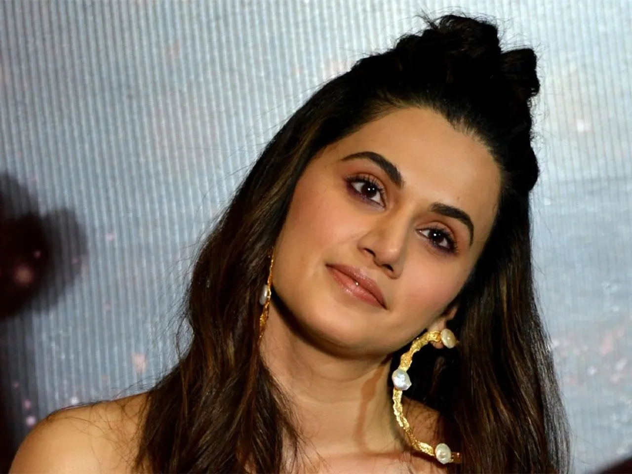 Taapsee Pannu On Nepotism : बॉलीवुड में बिना गॉडफादर के सर्वाइव करना मुश्किल, 'फिल्मी परिवार में पैदा होने वाले ...'