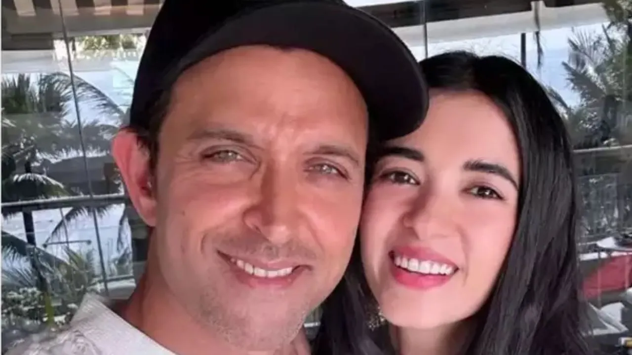 Lovebirds Hrithik Roshan and Saba Azad are going to live together soon, Hrithik Roshan revealed mayapuri