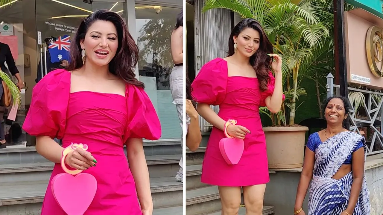  Urvashi Rautela hot in short dress
