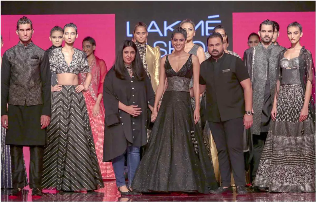 Lakme Fashion Week 2019 के 5वें दिन शो स्टॉपर बनीं दिवा धवन