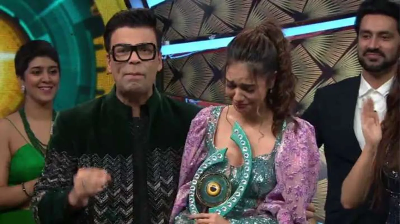 Bigg Boss OTT: दिव्या अग्रवाल बनी शो की विनर, शुरू से अगले लड़ती आ रही थी