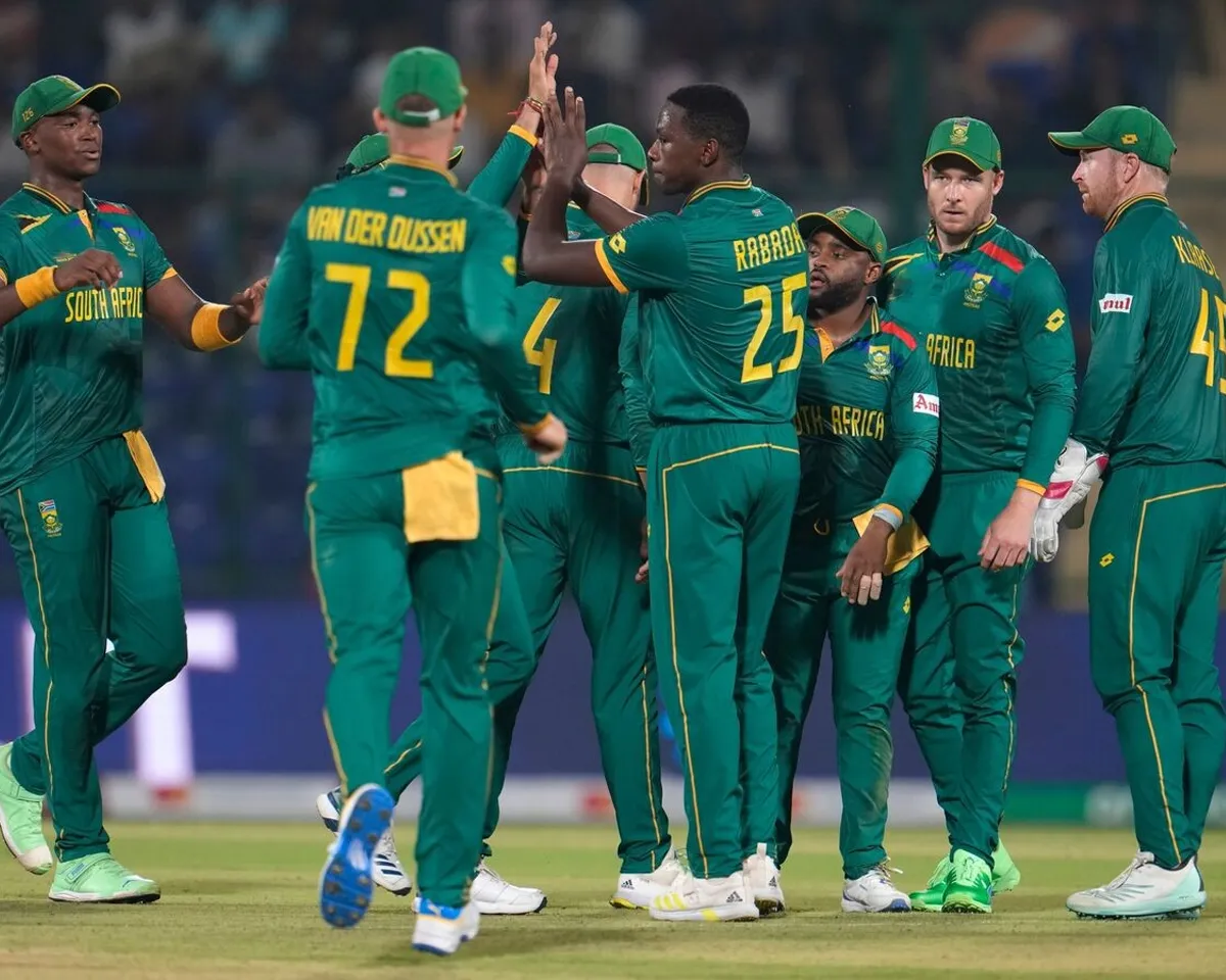 'Marke dhaga khol dia'-Fans react as South Africa beat Sri Lanka by 102 runs in World Cup 2023
