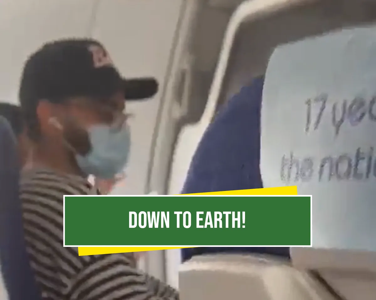 Virat Kohli travels on domestic flight