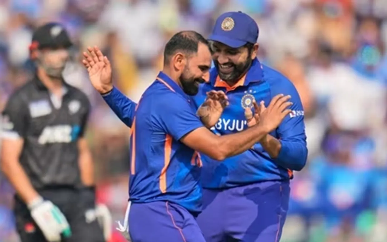 Rohit Sharma and Mohammed Shami (Source - Twitter)