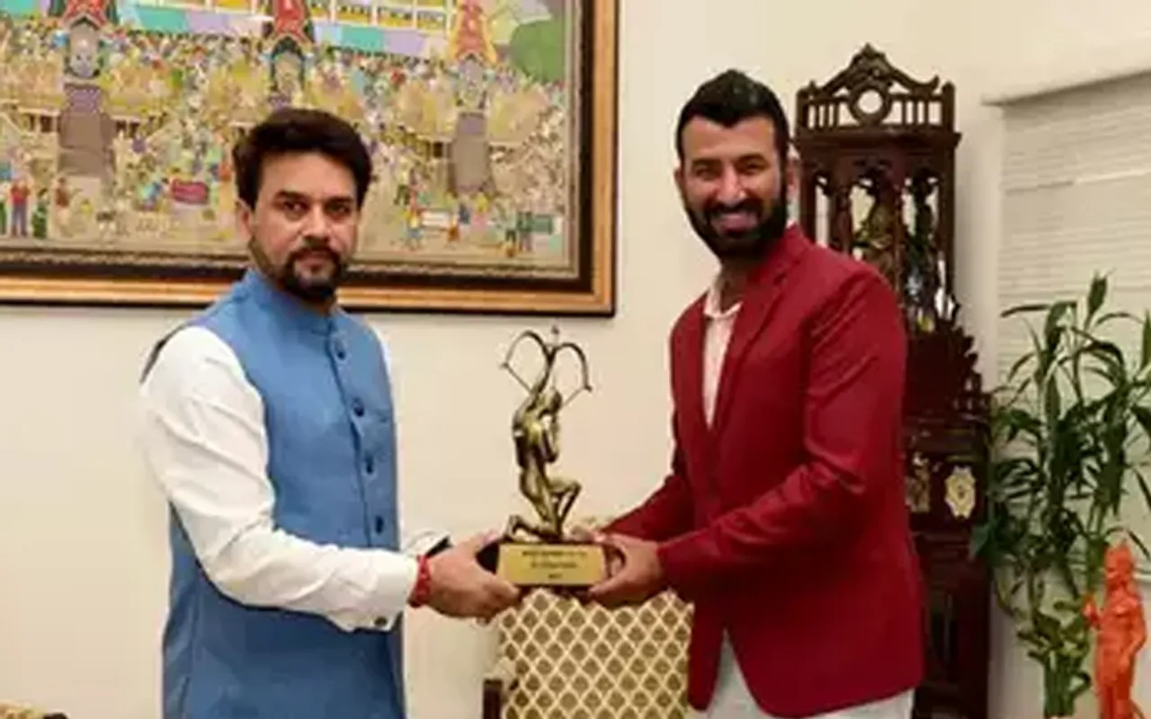 Anurag Thakur(left), Cheteshwar Pujara(right) (Source - Twitter)