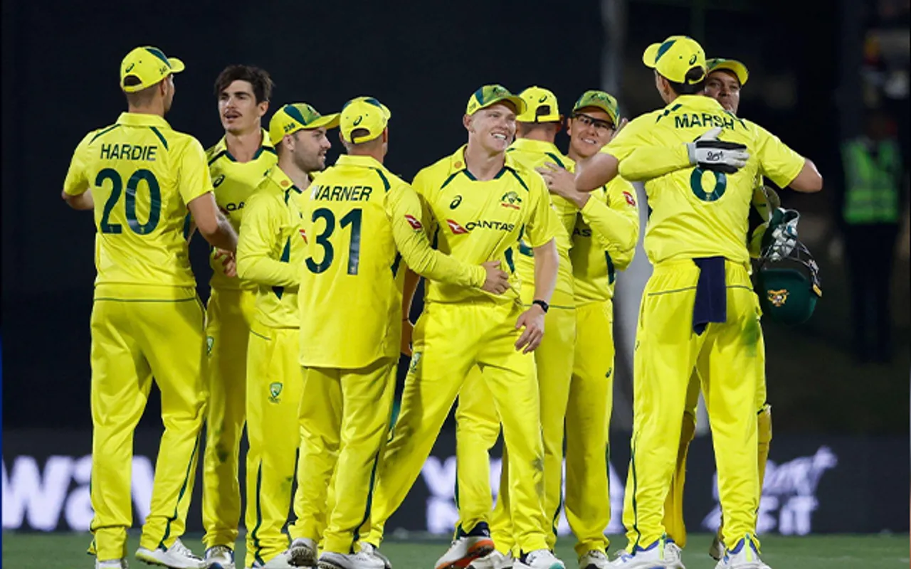 'Ye saare glt time pe kyu peak krte hai' - Fans react as Australia registers dominating victory against South Africa in second ODI by 123 runs