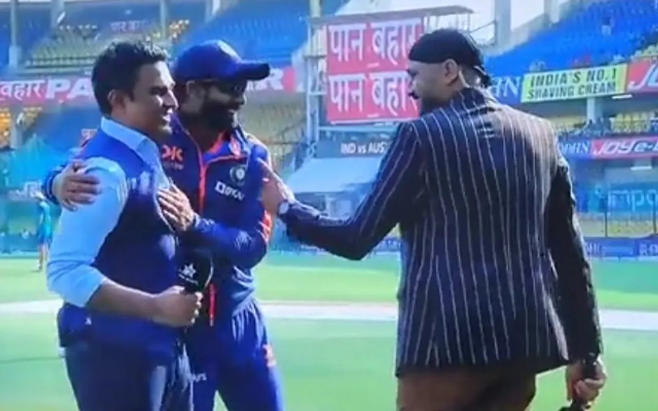 Ravindra Jadeja and Sanjay Manjrekar hugging each other(Source - Twitter)