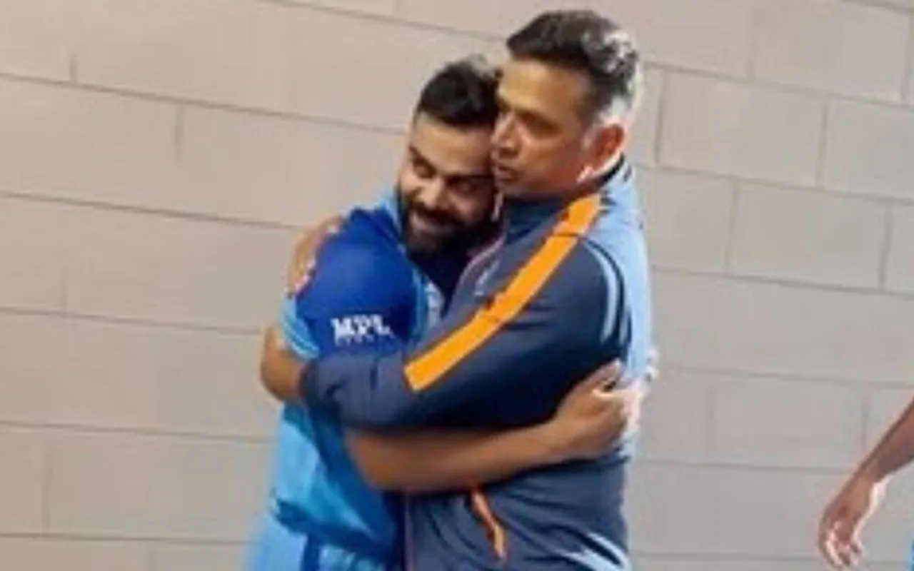 Virat Kohli and Rahul Dravid (Source - Twitter)