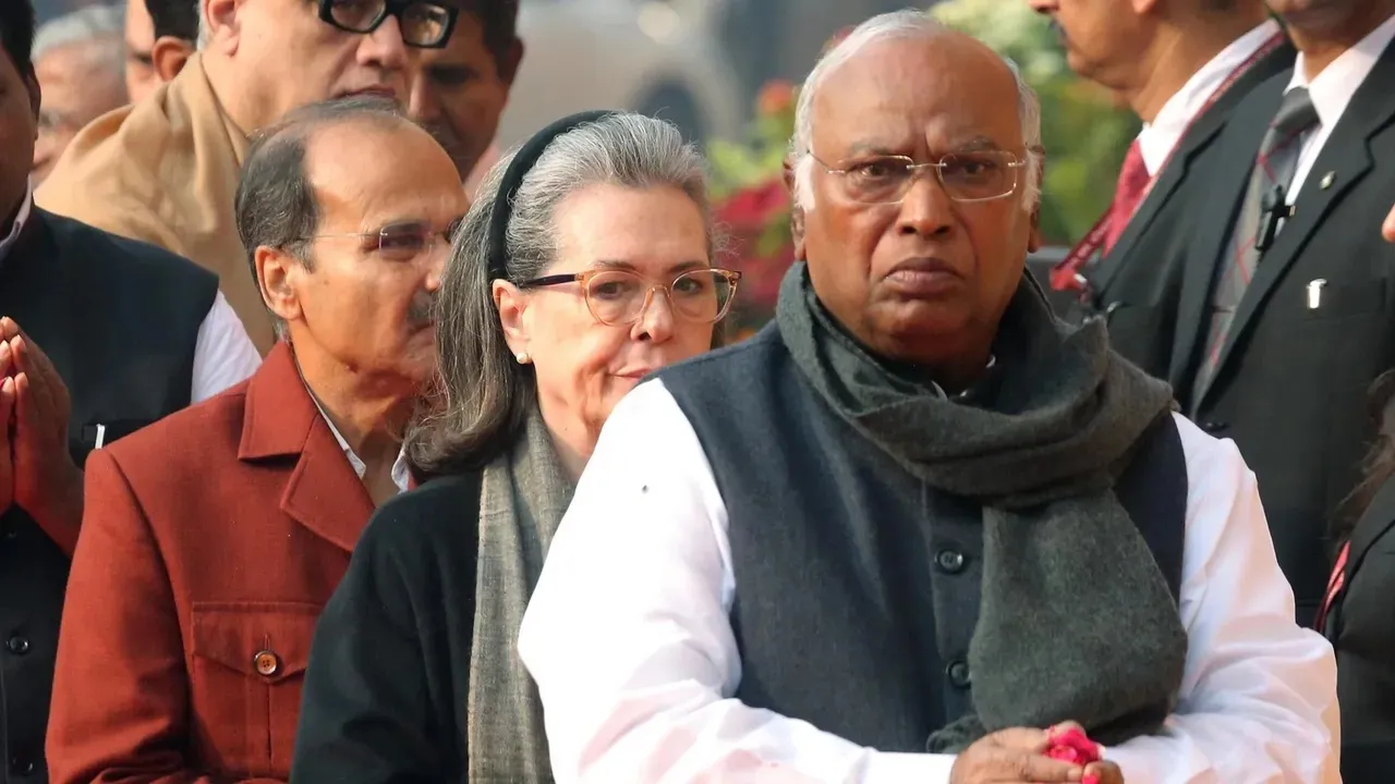 mallikarjun kharge sonia gandhi adhir ranjan choudhury