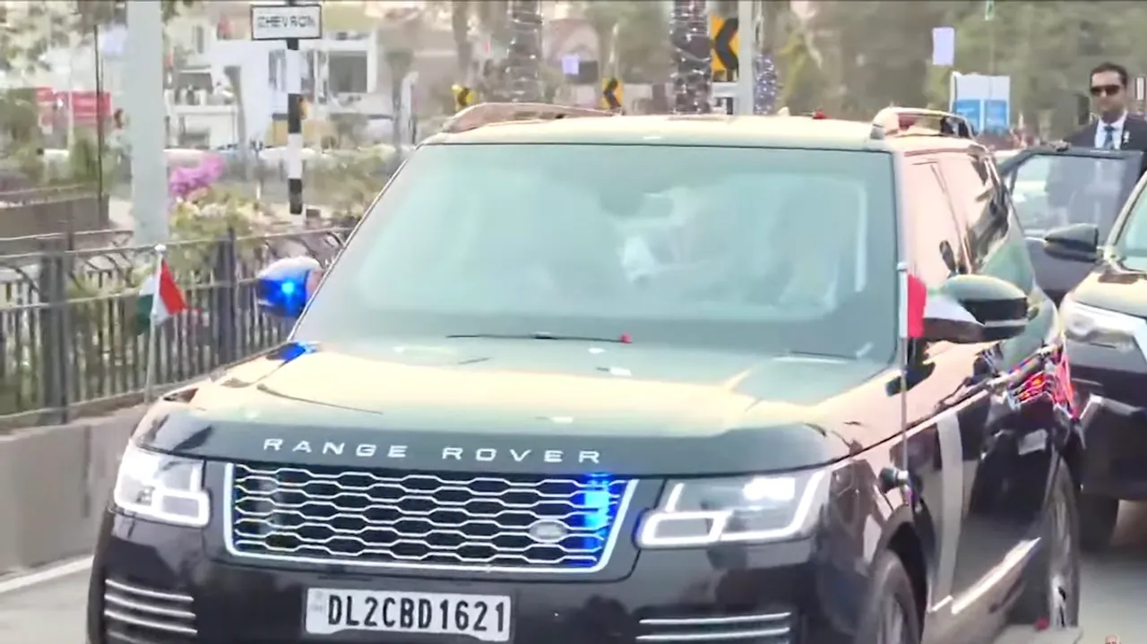 Modi UAE president hold roadshow