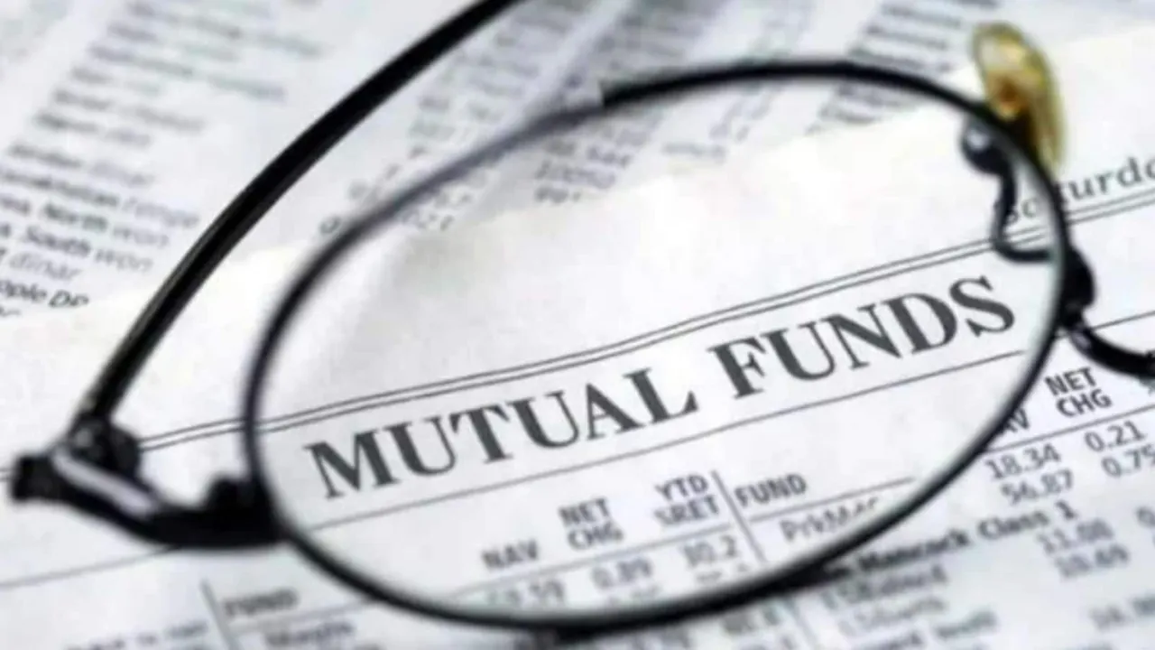 Retail investors' interest in Mutual Funds growing: ICRA Analytics