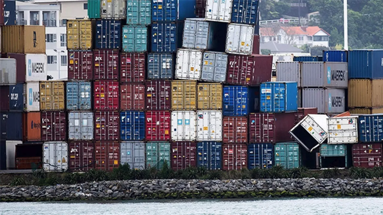 visakhapatnam port.jpg