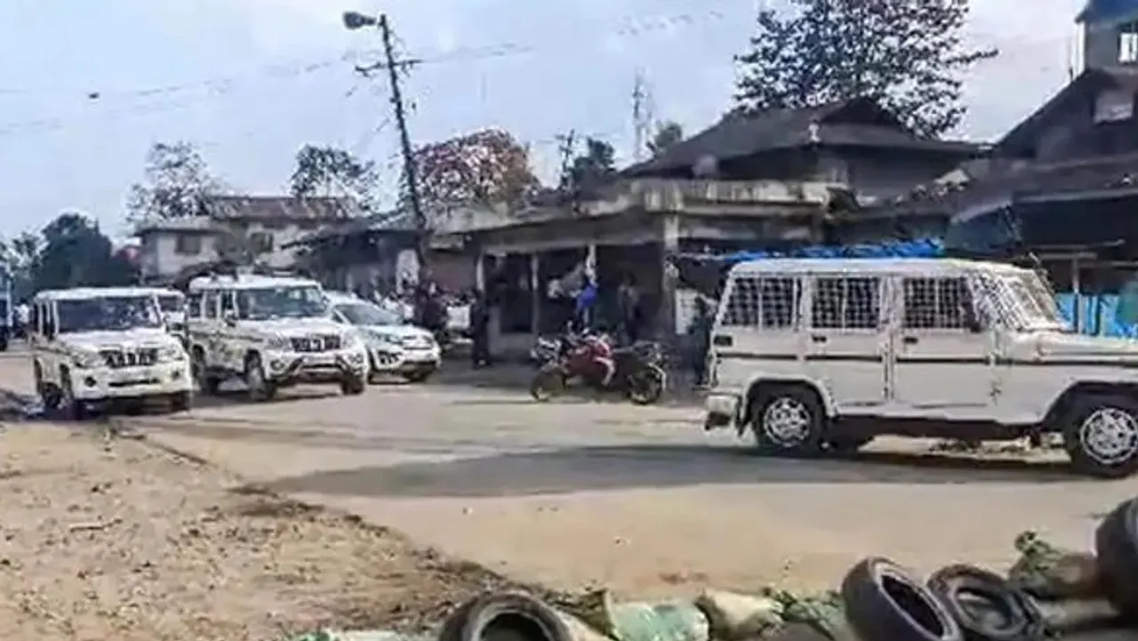Manipur: Blockades on NH-37 almost cleared, obstruction on NH-2 continues