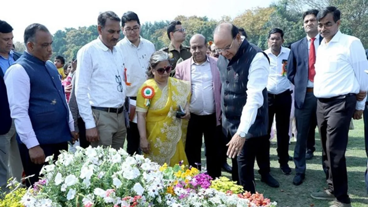 Delhi L-G attends inaugural event of two-day flower festival 'Palaash' flower festival