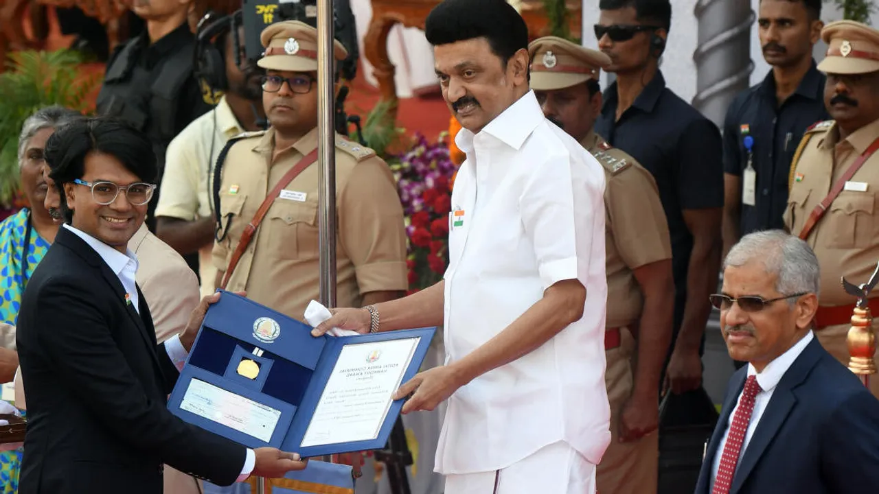 TN CM Stalin confers state 'communal harmony award' on Mohammed Zubair