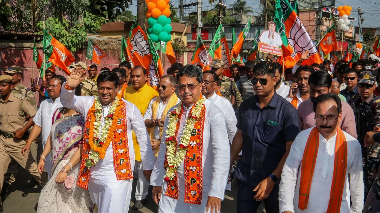 Tripura Chief Minister Manik Saha and BJP West Bengal President and candidate from Balurghat constituency Sukanta Majumdar during a rally before the nomination filing of the latter for the Lok Sabha election, at Balurghat, in South Dinajpur district, Wednesday, April 3, 2024