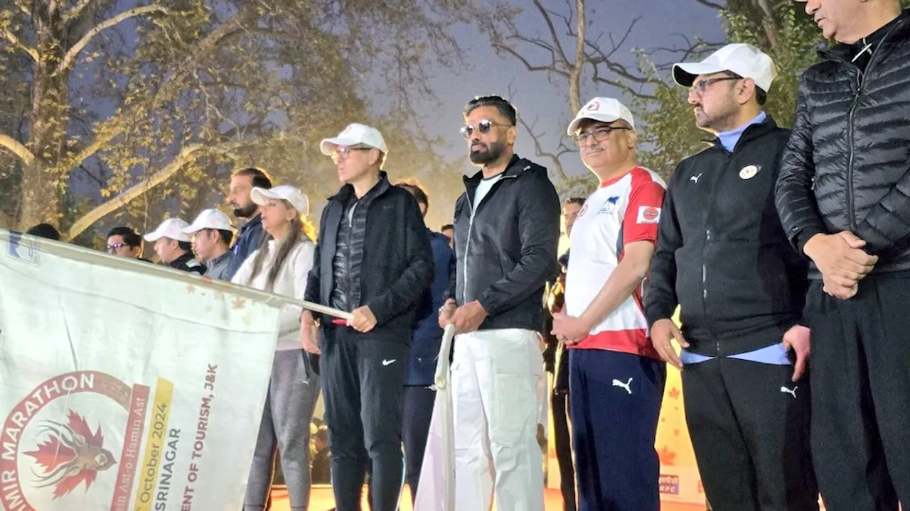 Omar Abdullah flags off Kashmir marathon