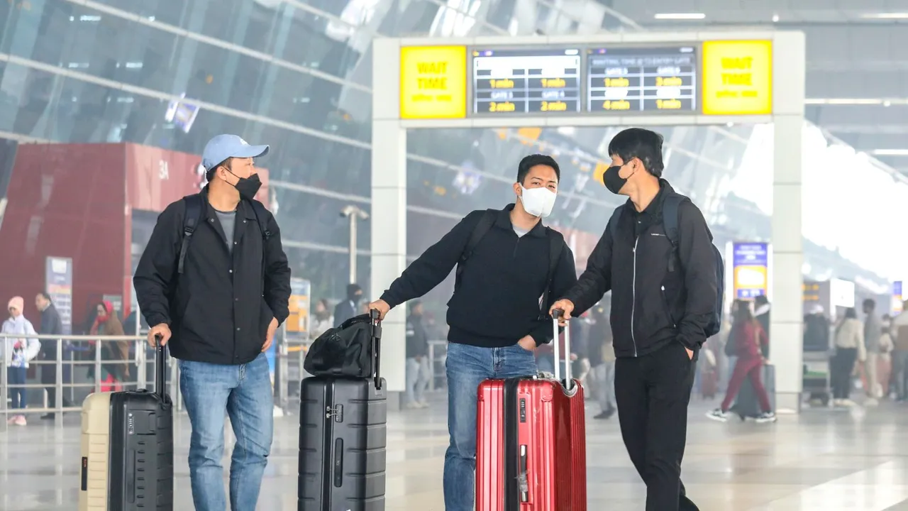 Delhi Airport Fog Aviation Air Travel Air Passenger