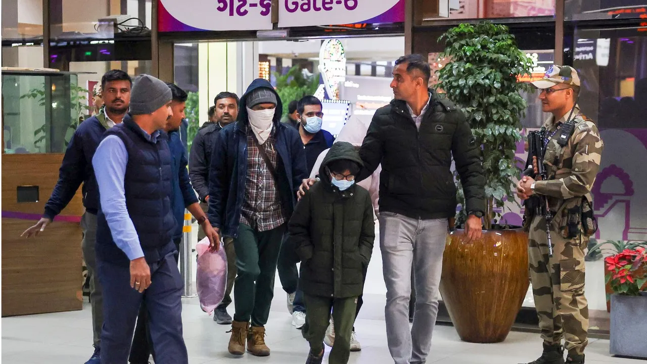 Deported Indians image