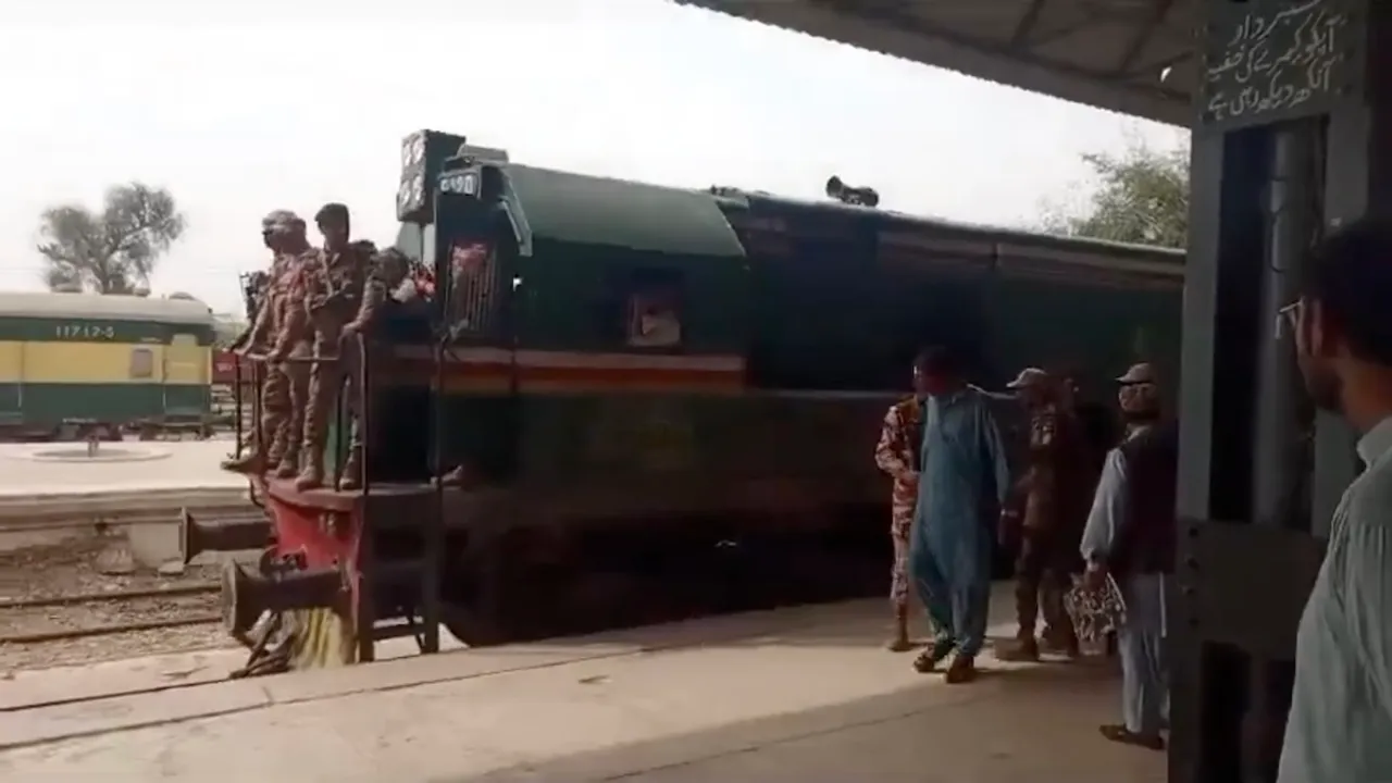 Pakistan train hijack