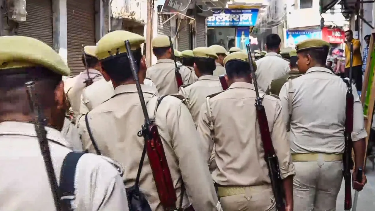 UP Police image Uttar Pradesh Holi Sambhal Jama Masjid