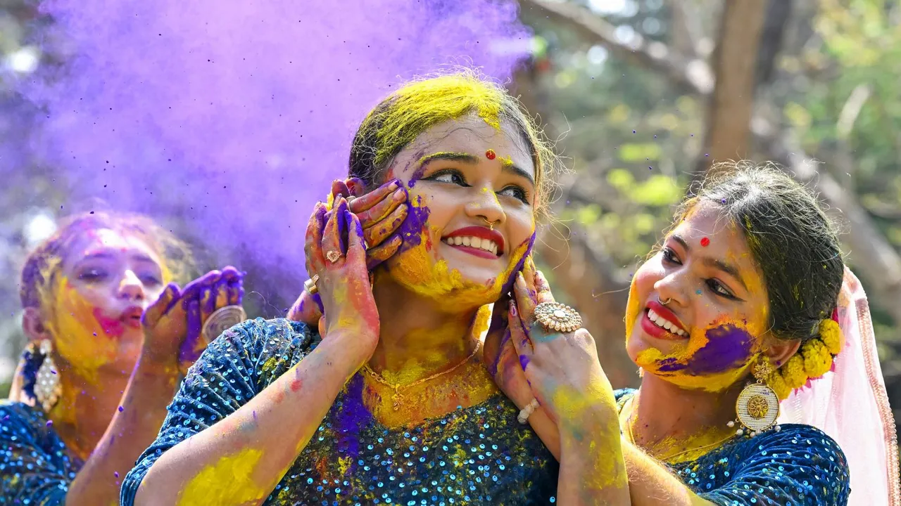 Holi celebrations image 3