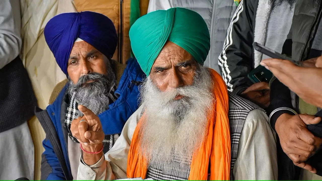 Farmer leaders Sarwan Singh Pandher and Jagjit Singh Dallewal address the media at the Punjab-Haryana Shambhu border