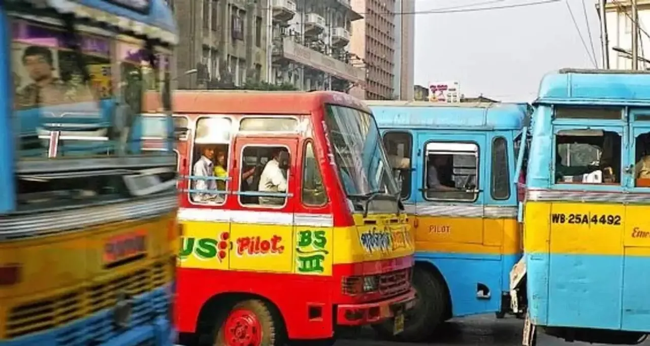 Old Buses in West Bengal.jpg