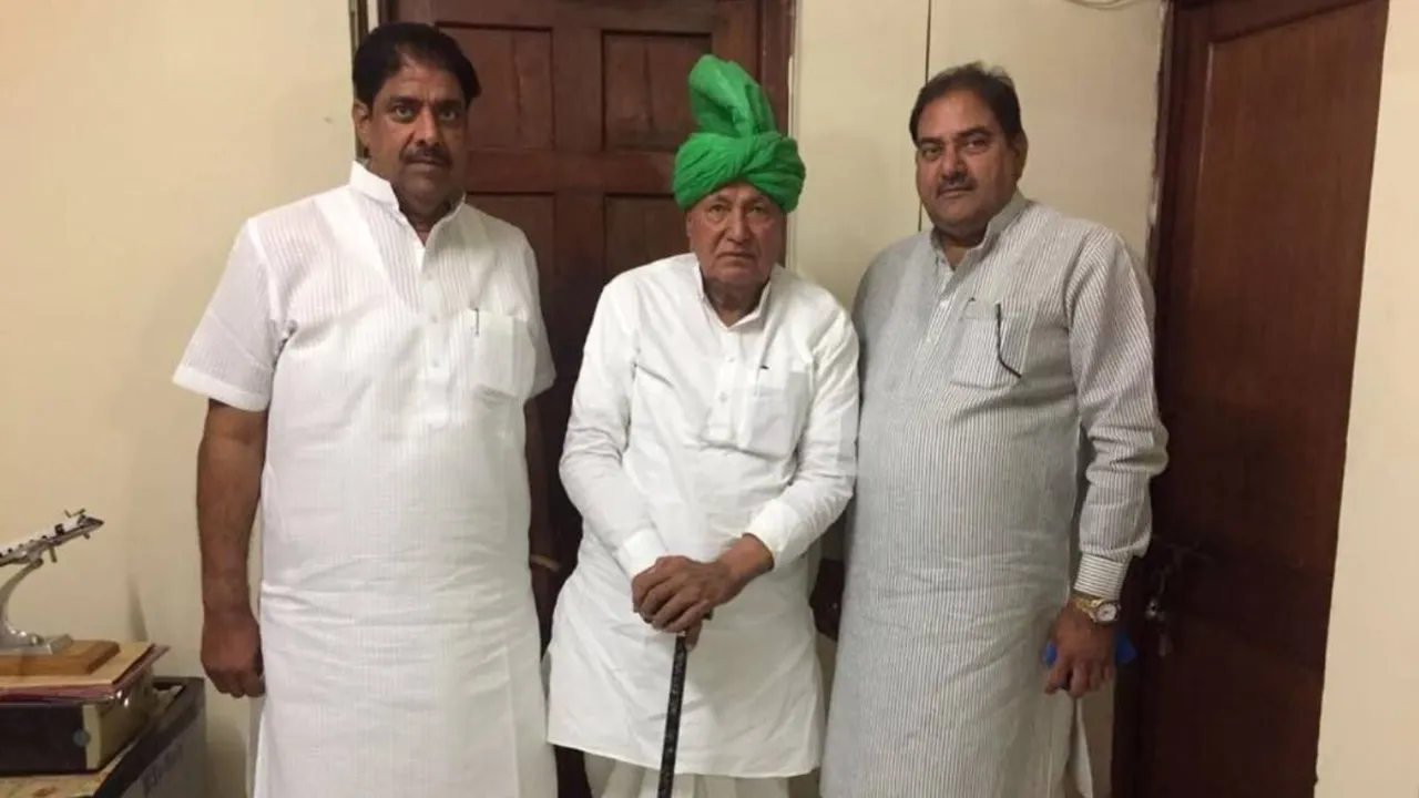 INLD president Om Parkash Chautala along with his two sons Ajay (L) and Abhay Chautala (R)